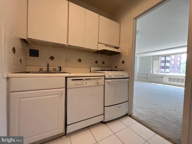 $230,000 | 1121 Arlington Boulevard, Unit 443, Arlington, VA 22209