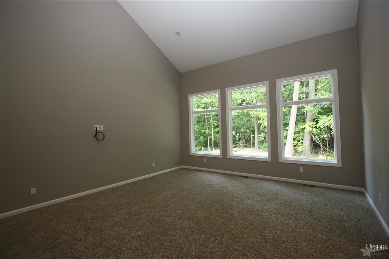 10933 Kress Road Roanoke, IN 46783 - Photo 4 of 6 Gallery Image 4