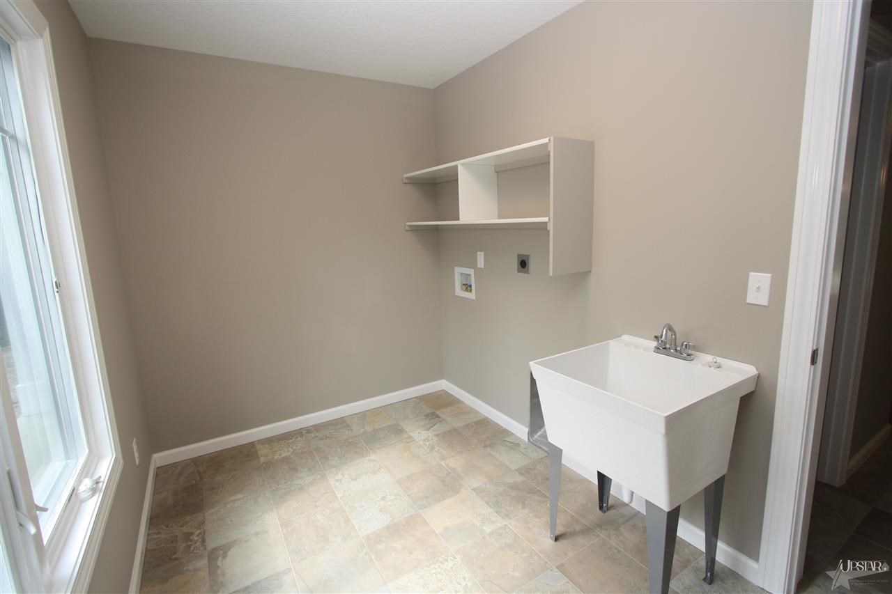 10933 Kress Road Roanoke, IN 46783 - Photo 6 of 6 Gallery Image 6