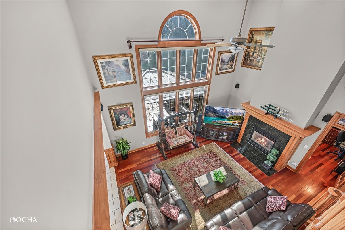 1107 Tuthill Road Naperville, IL 60563 - Photo 32 of 59 a living room with furniture and a window