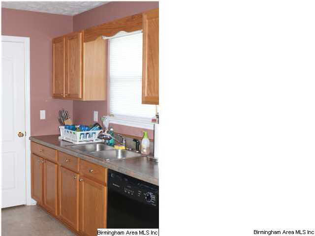 215 Deer Crossing Road Warrior, AL 35180 - Photo 13 of 20