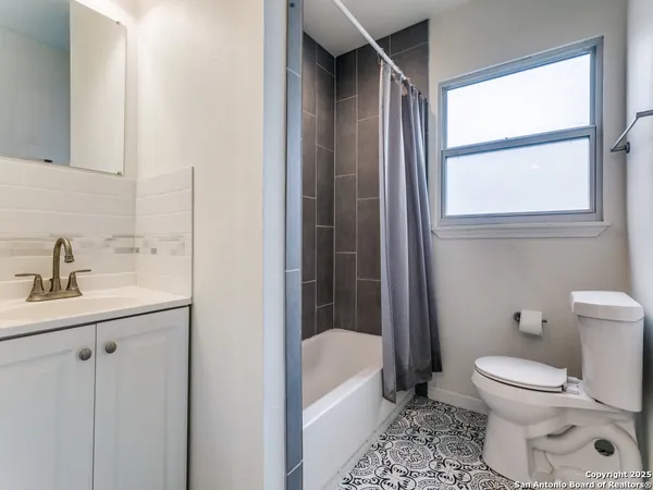 $269,900 | 162 Sullivan Drive, San Antonio, TX 78213