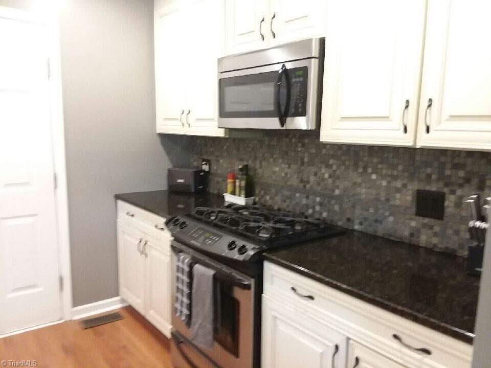 8209 Daltonshire Drive Oak Ridge, NC 27310 - Photo 4 of 8