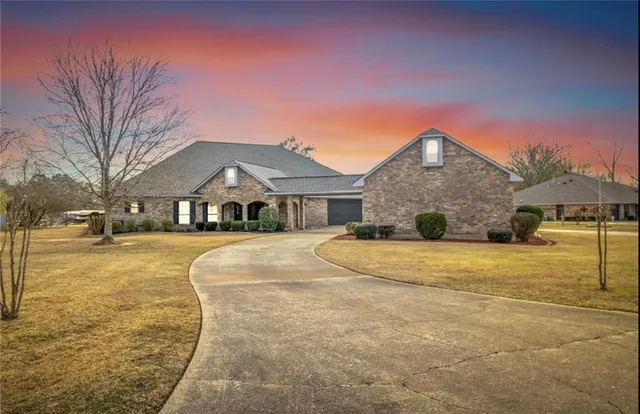 $899,999 | 1707 Cane River Parkway, Natchitoches, LA 71457