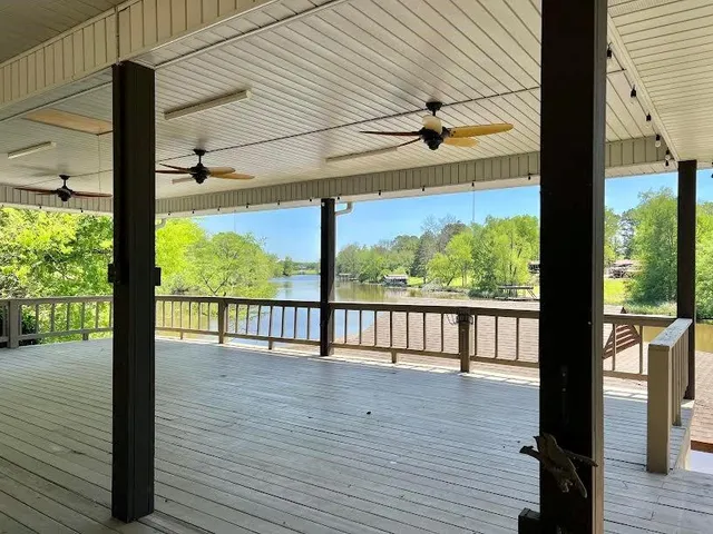 $899,999 | 1707 Cane River Parkway, Natchitoches, LA 71457