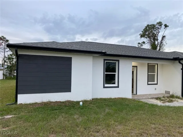 $2,300 | 13363 Drysdale Avenue, Port Charlotte, FL 33981