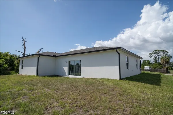 $2,500 | 13363 Drysdale Avenue, Port Charlotte, FL 33981