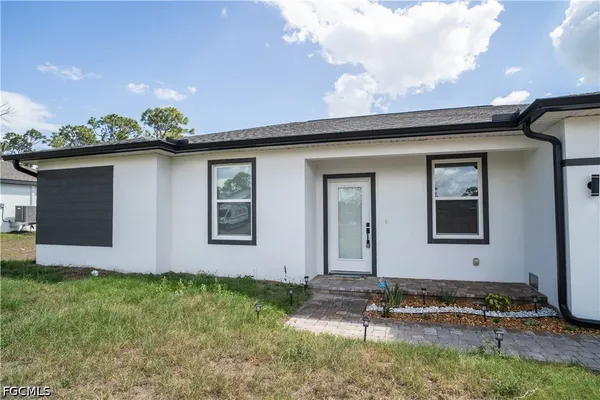 $2,500 | 13363 Drysdale Avenue, Port Charlotte, FL 33981