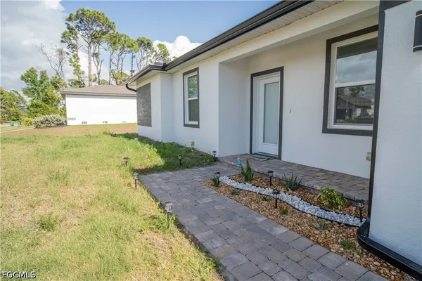 $2,500 | 13363 Drysdale Avenue, Port Charlotte, FL 33981