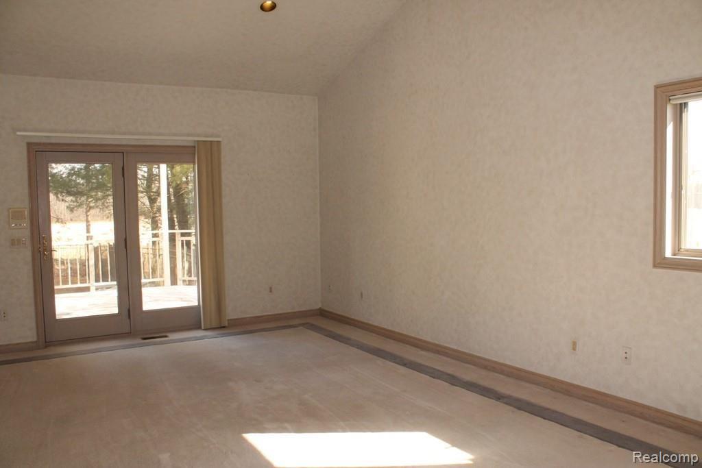 8205 Douglas Road Pinckney, MI 48169 - Photo 26 of 77 Douglas 8205 (23).JPG