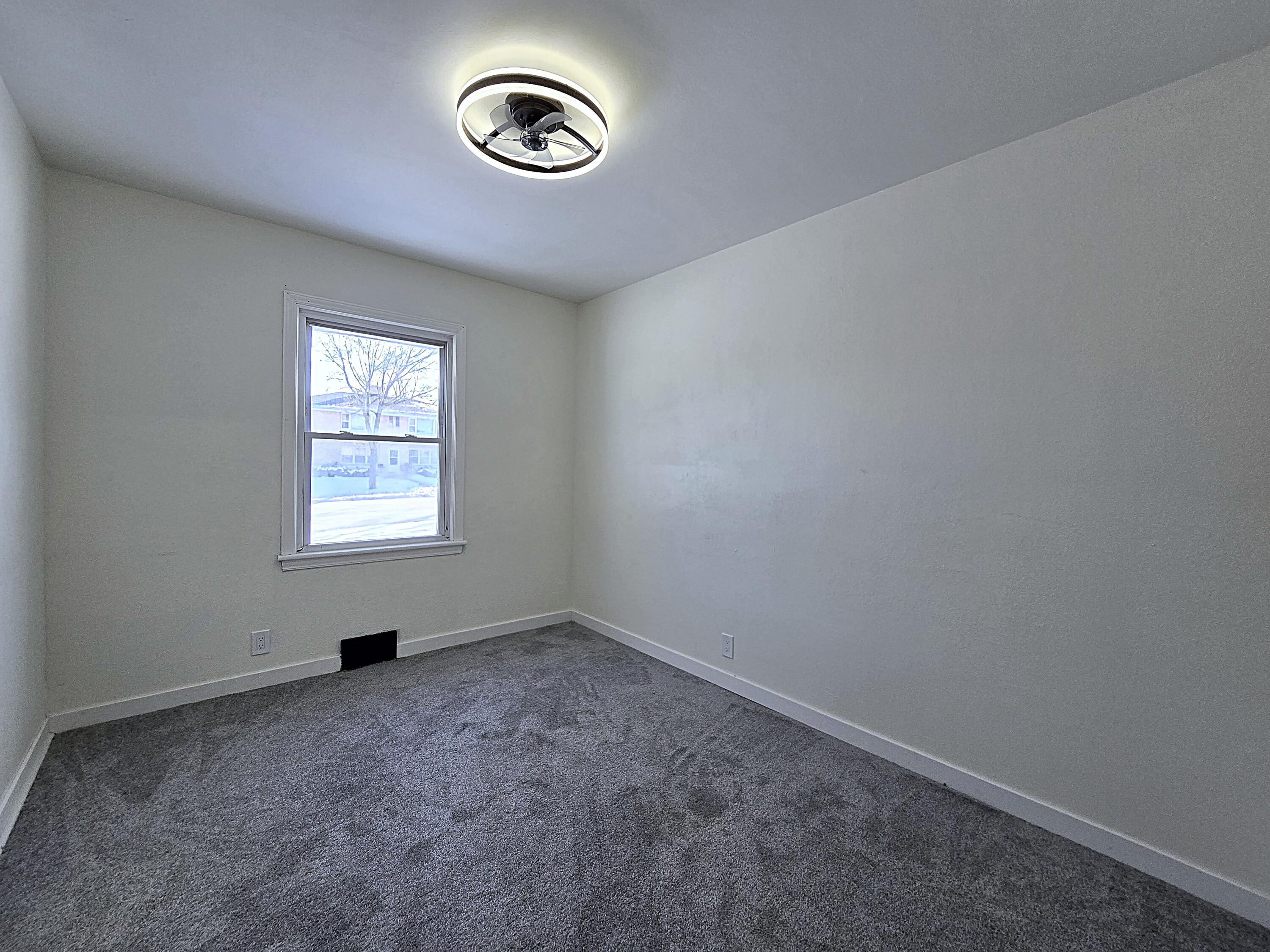 8114 West Congress Street Milwaukee, WI 53218 - Photo 24 of 39 Bedroom 3