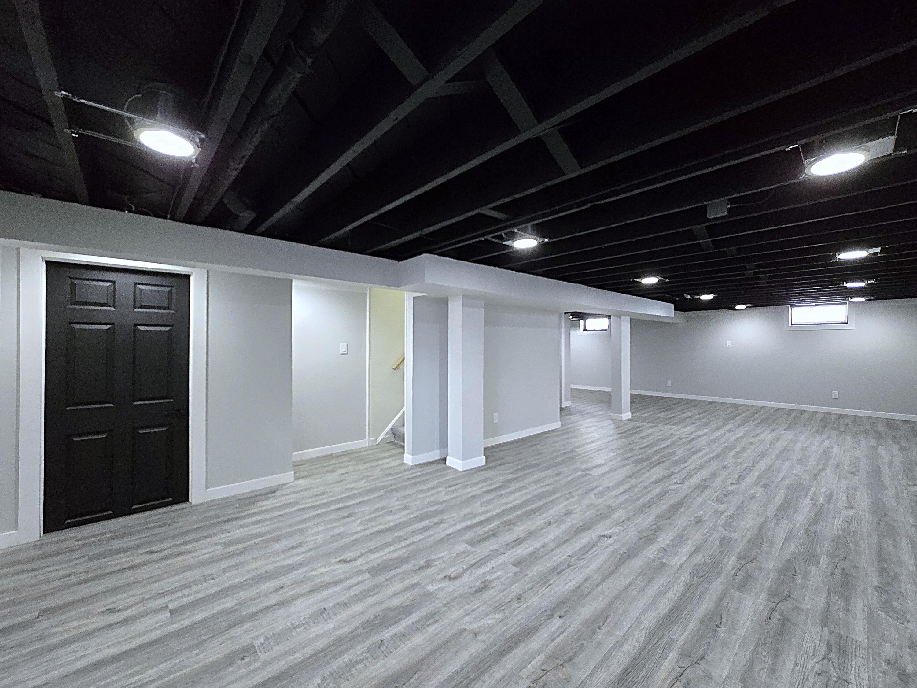 8114 West Congress Street Milwaukee, WI 53218 - Photo 28 of 39 Rec Room