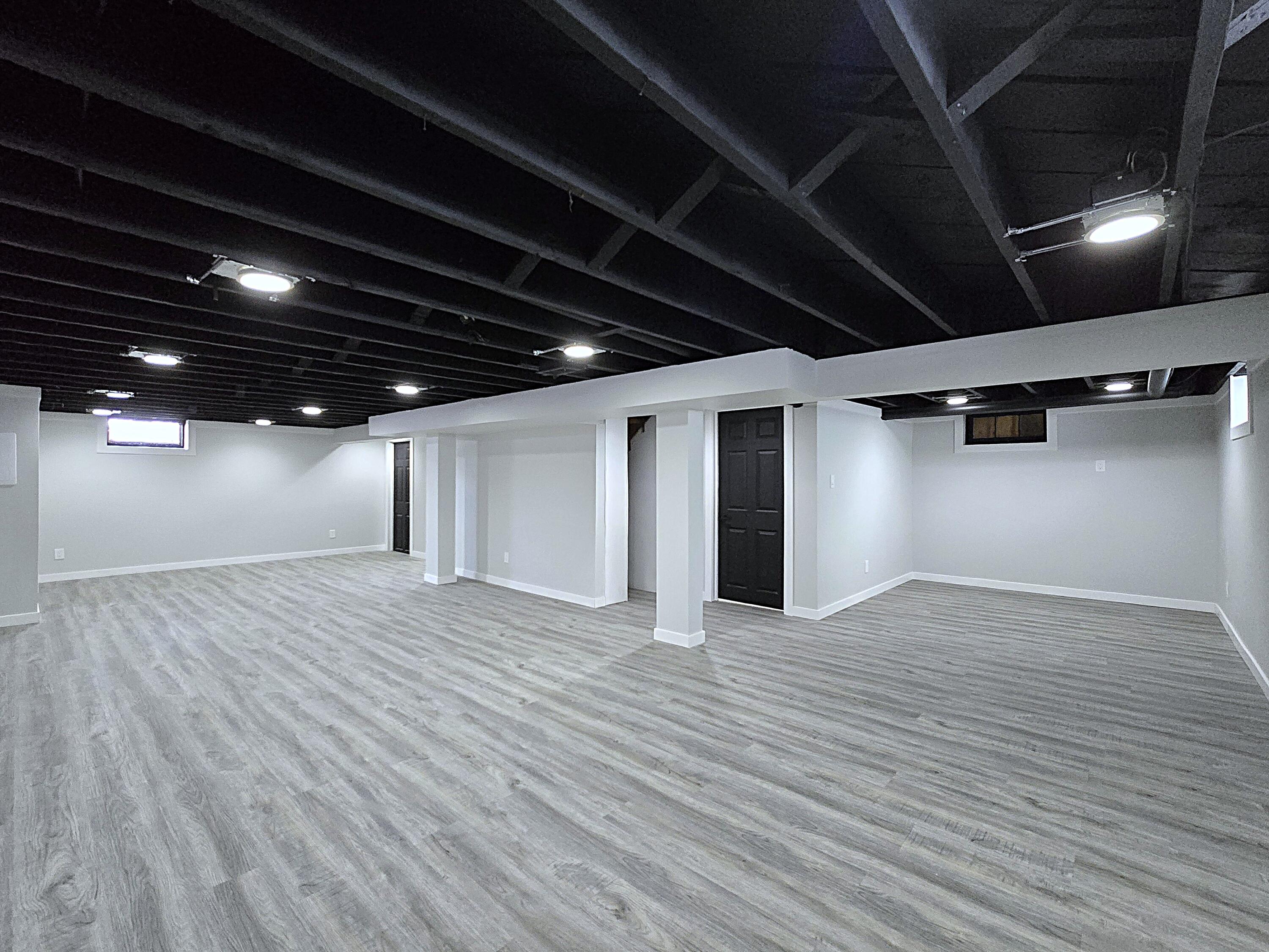 8114 West Congress Street Milwaukee, WI 53218 - Photo 33 of 39 Rec Room......