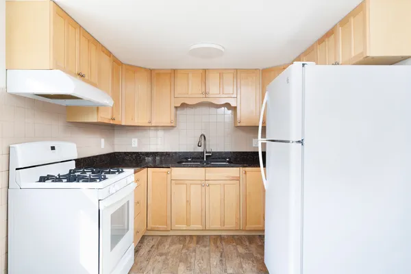 $1,950 | 6216 West Irving Park Road, Unit 2, Chicago, IL 60634