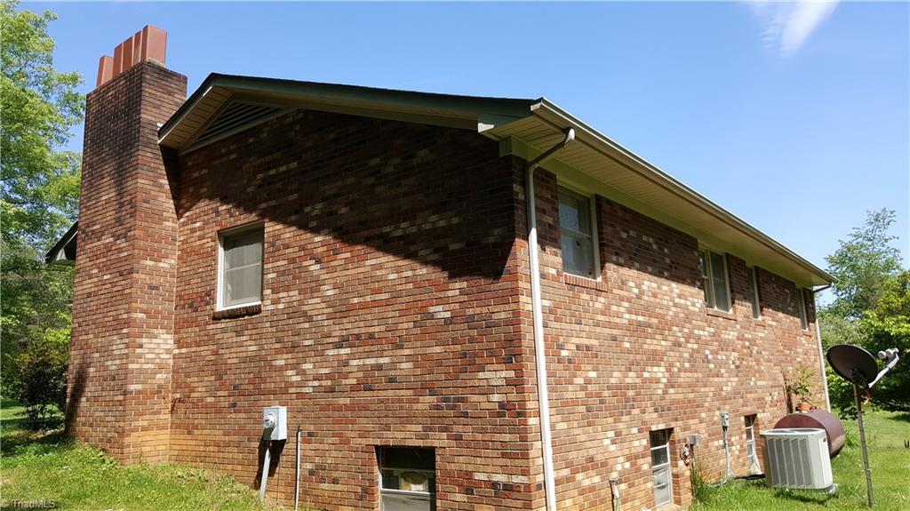 384 Cox Ford Road Ararat, NC 27007 - Photo 3 of 10 Gallery Image 3