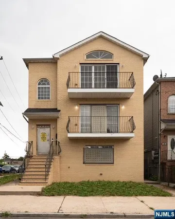 $825,000 | 26-28 Mount Pleasant Avenue, Newark, NJ 07104