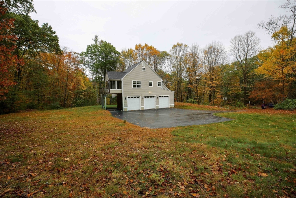 241 North Brookfield Road New Braintree, MA 01531 - Photo 28 of 30