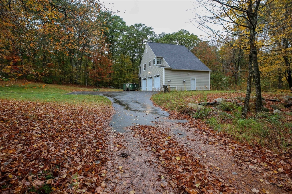 241 North Brookfield Road New Braintree, MA 01531 - Photo 29 of 30