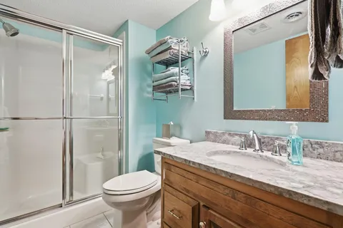$524,900 | 18070 39th Place North, Plymouth, MN 55446