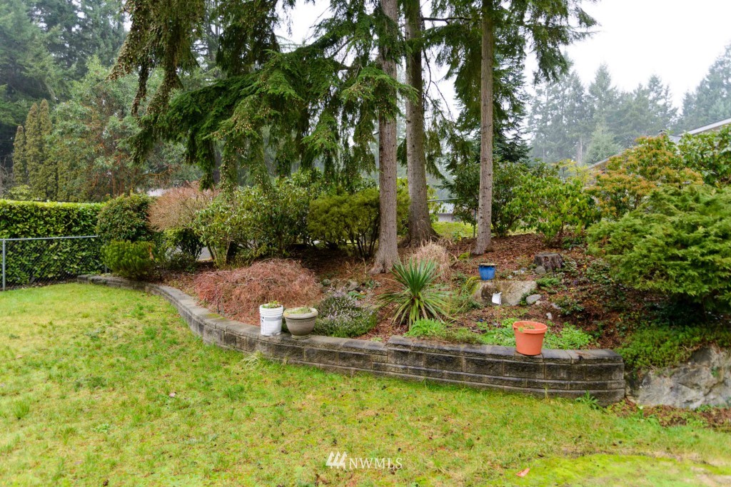15604 Southeast 148th Street Renton, WA 98059 - Photo 17 of 20
