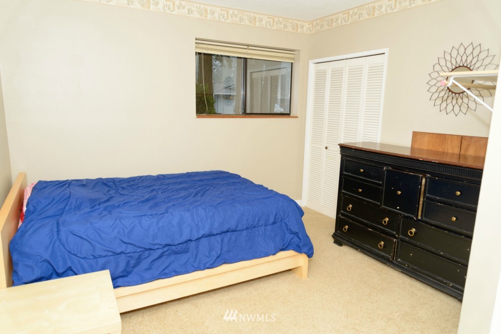 15604 Southeast 148th Street Renton, WA 98059 - Photo 8 of 20