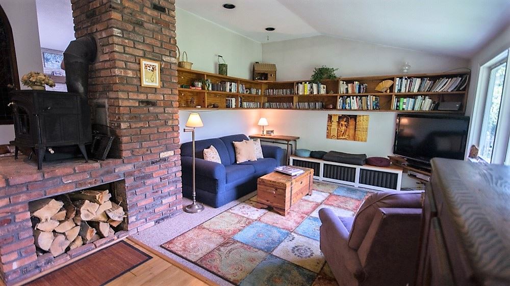 810 Frisbie Hill Road Castleton, VT 05735 - Photo 8 of 20