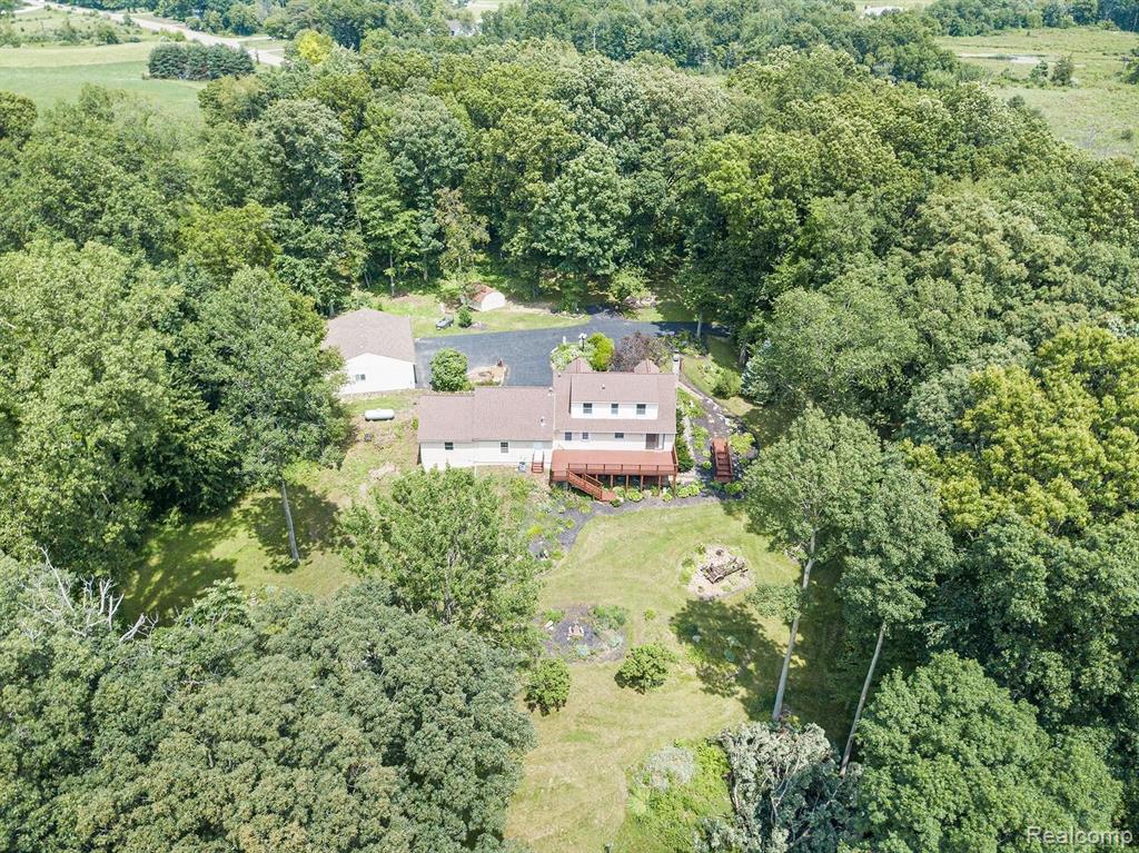 3582 Pinckney Road Howell, MI 48843 - Photo 35 of 42