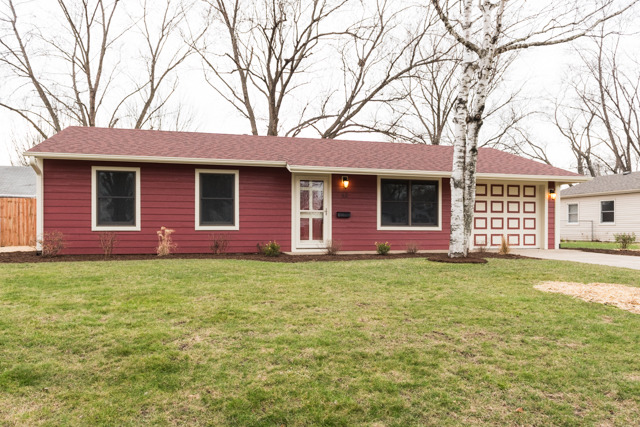 62 Amesbury Road Montgomery, IL 60538 - Photo 2 of 17 Gallery Image 2