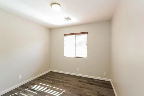 $2,005 | 2829 West Grenadine Road, Phoenix, AZ 85041