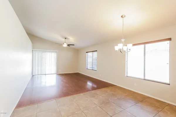 $2,005 | 2829 West Grenadine Road, Phoenix, AZ 85041