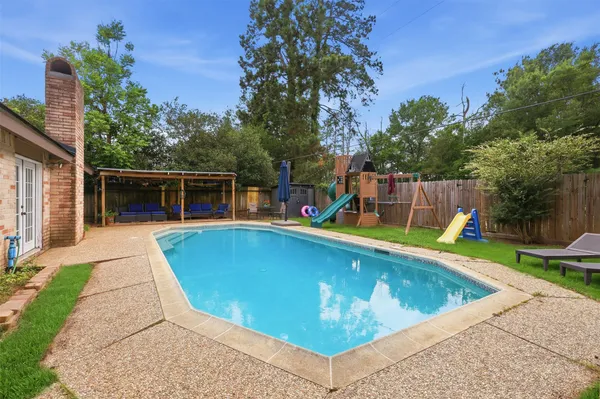 $2,600 | 17211 Camberwell Green Lane, Houston, TX 77070