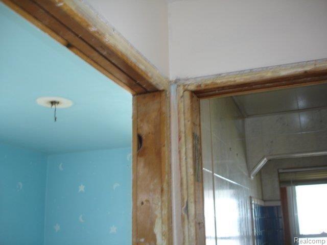6463 Evergreen Road Detroit, MI 48228 - Photo 13 of 24 DSC03293