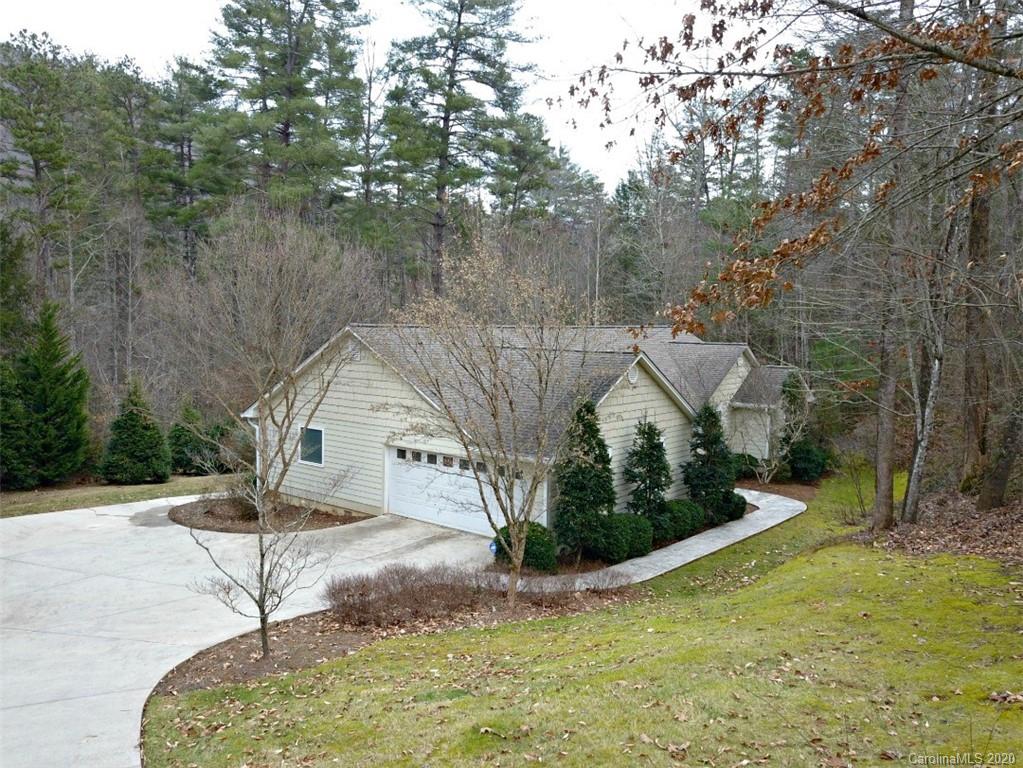 994 University Heights Road Cullowhee, NC 28723 - Photo 3 of 31 Gallery Image 3