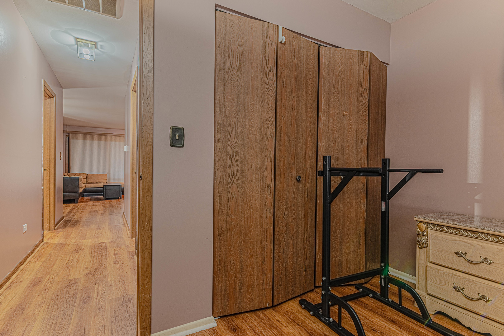 5 Creekside Circle, Unit B Elgin, IL 60123 - Photo 13 of 25 a view of a walk in closet