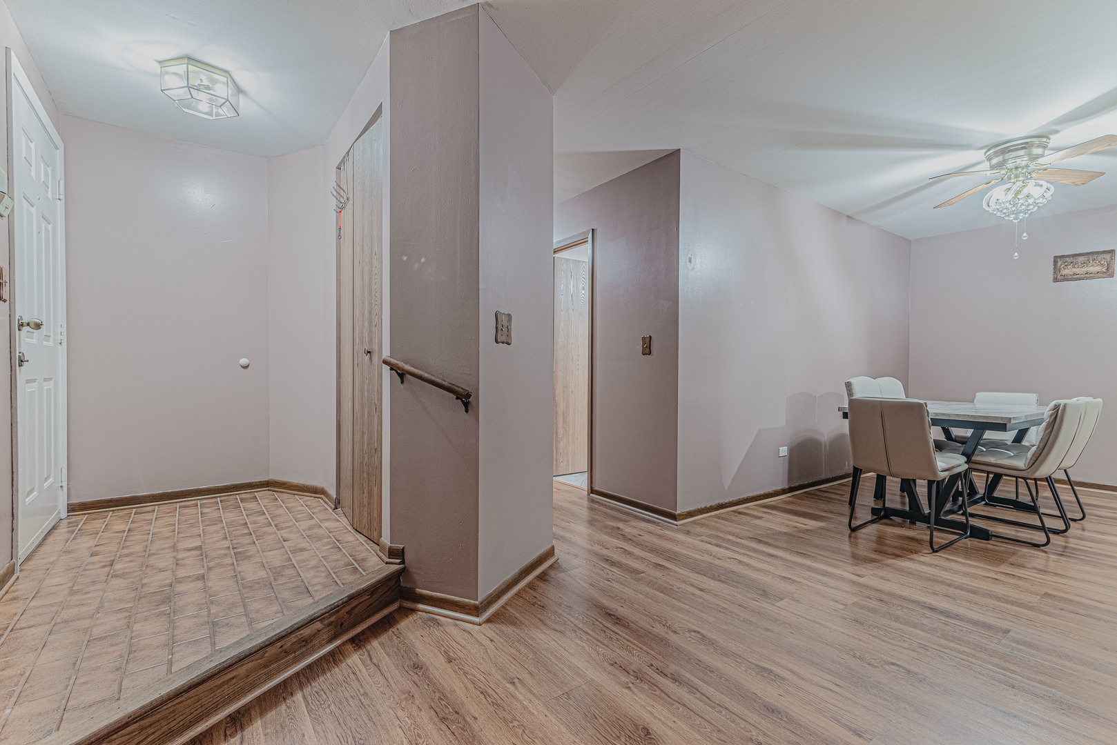 5 Creekside Circle, Unit B Elgin, IL 60123 - Photo 5 of 25 a view of room with furniture and wooden floor