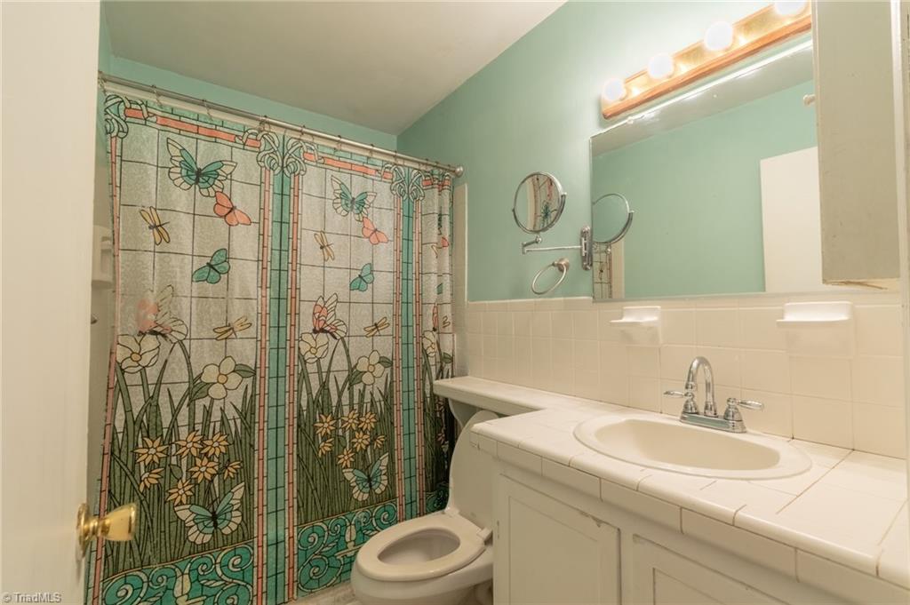 2335 Meredith Road Pfafftown, NC 27040 - Photo 11 of 18 Gallery Image 11