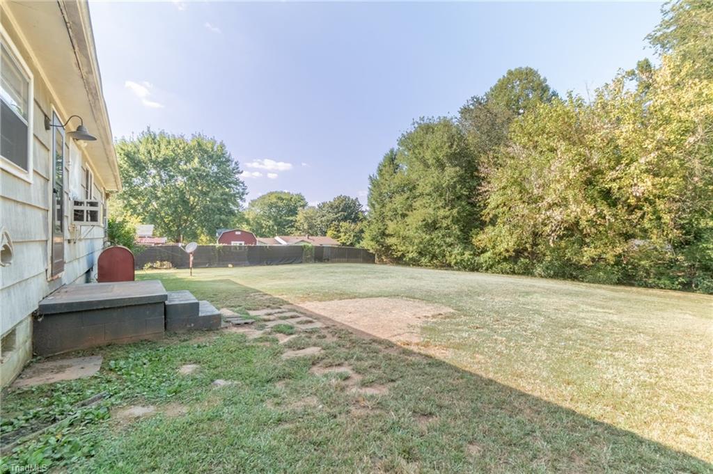 2335 Meredith Road Pfafftown, NC 27040 - Photo 12 of 18 Gallery Image 12