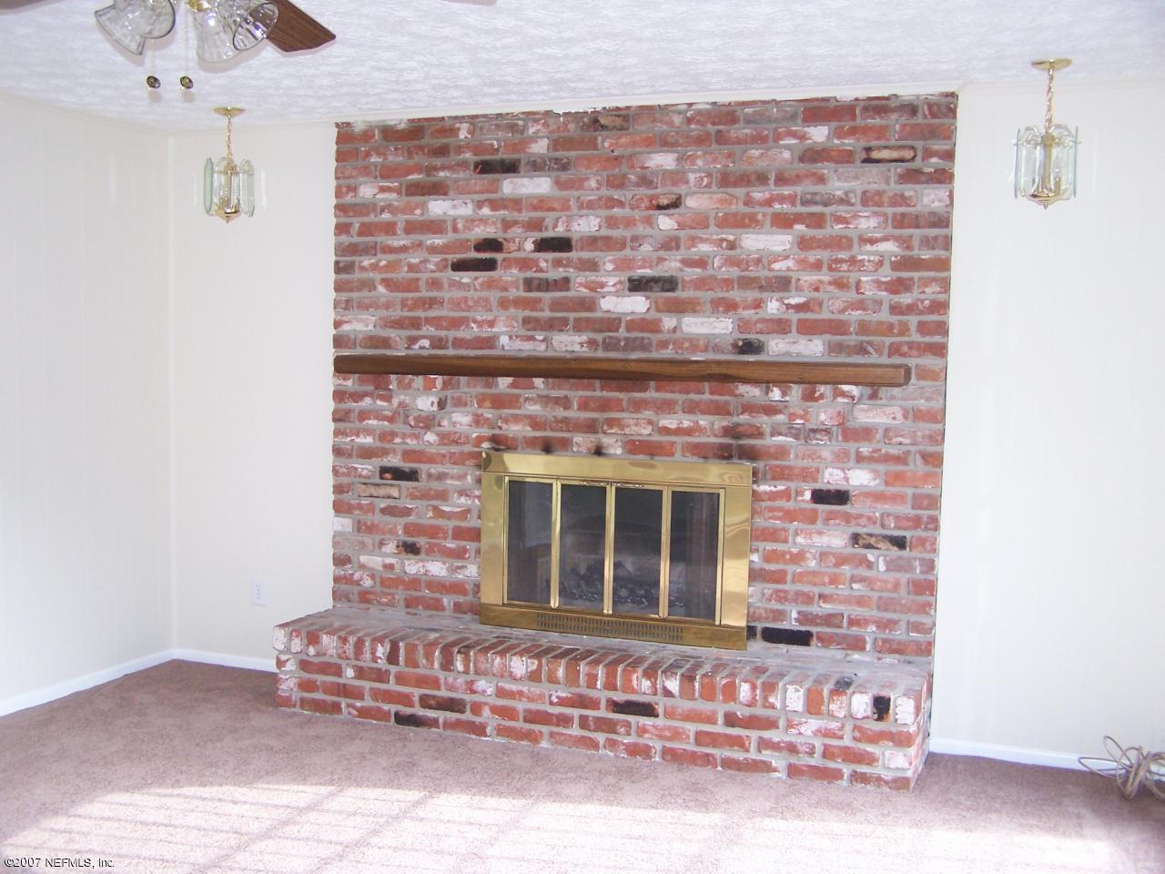 762 Cole Road West Jacksonville, FL 32218 - Photo 3 of 10 Fireplace