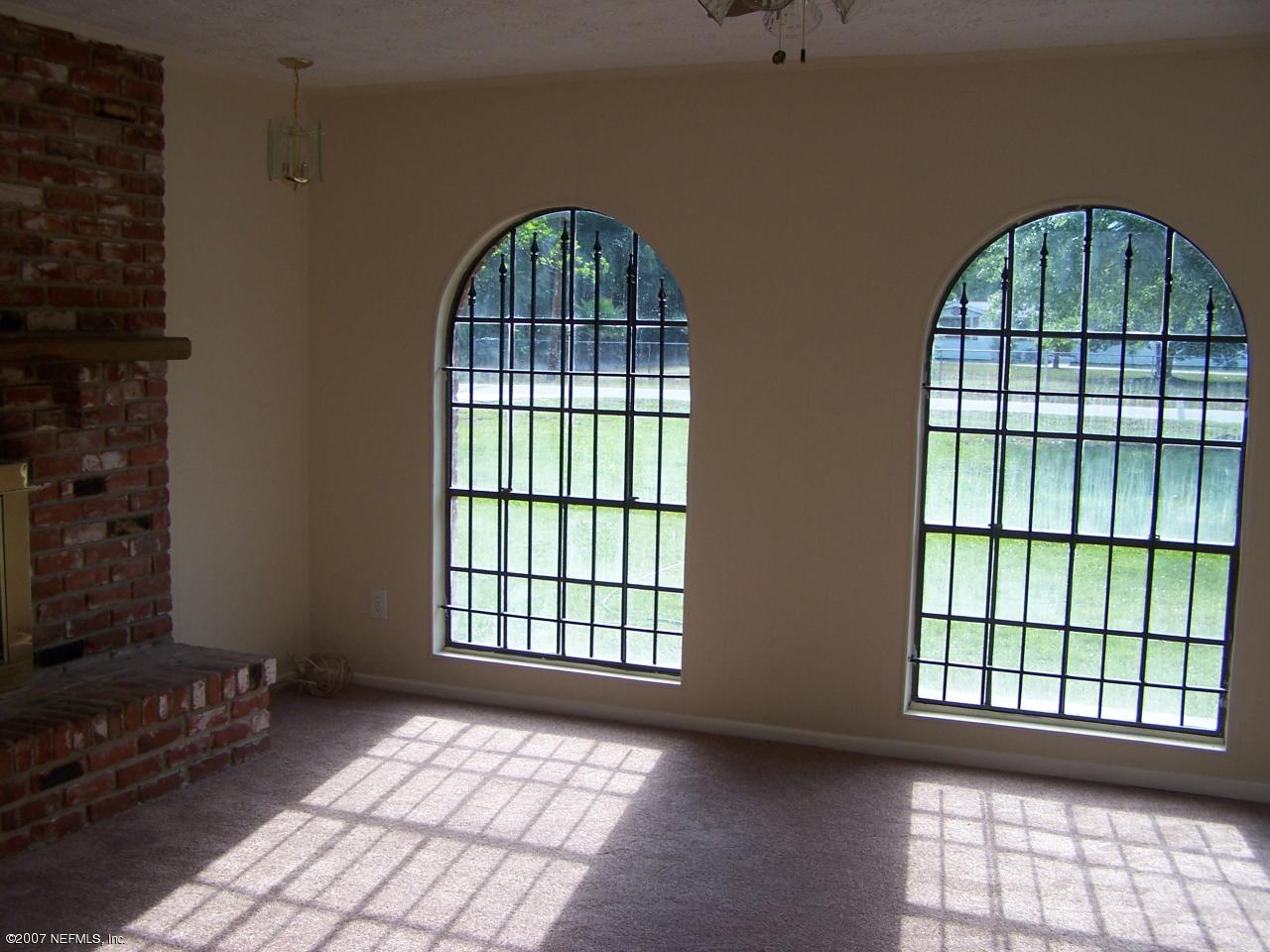 762 Cole Road West Jacksonville, FL 32218 - Photo 9 of 10 Living room View