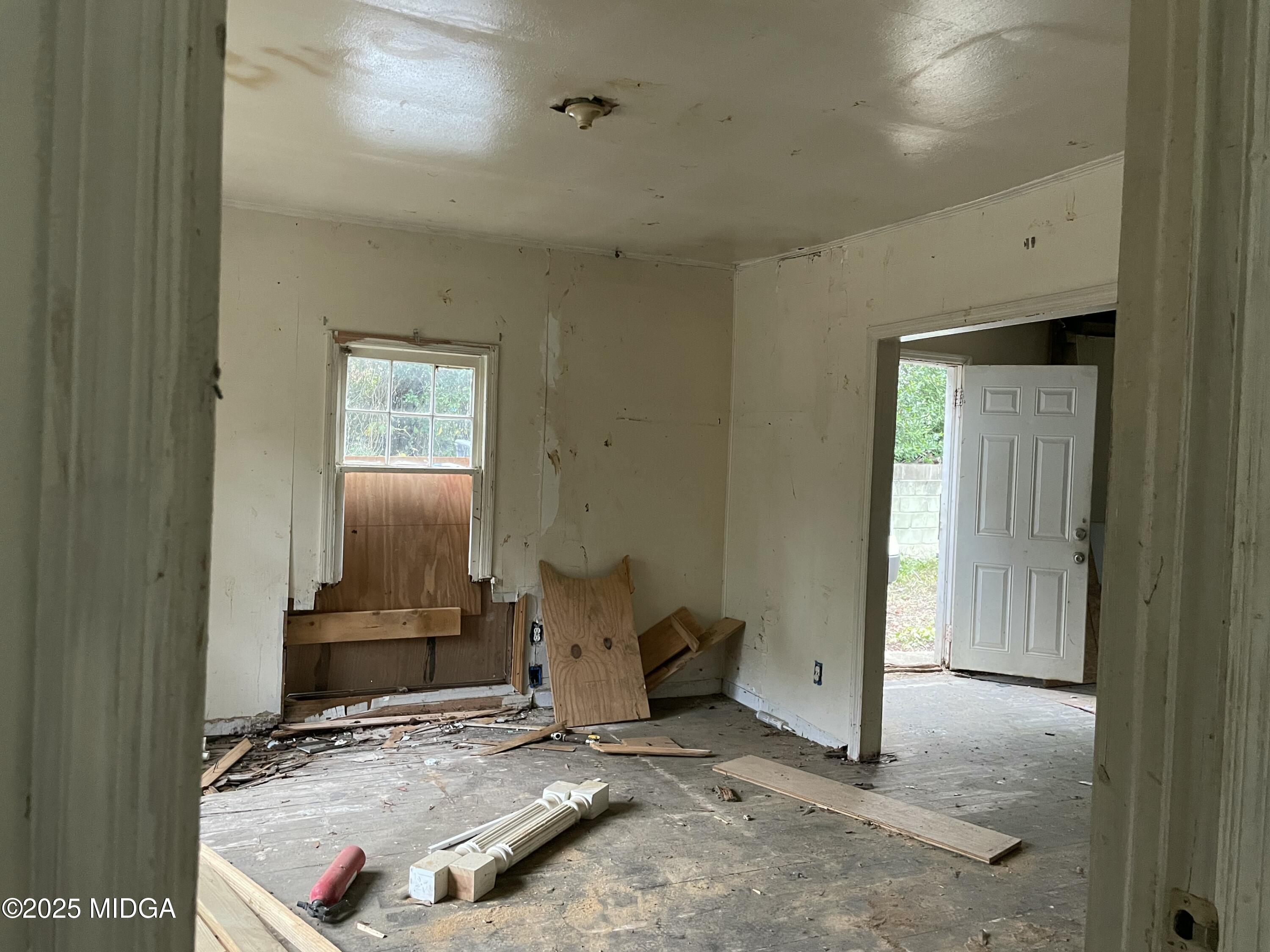 648 Hightower Road Macon, GA 31206 - Photo 6 of 21 a view of a storage & utility room