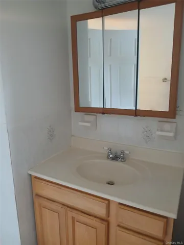 $3,400 | 145-08 Hook Creek Boulevard, Unit 2 | Rosedale