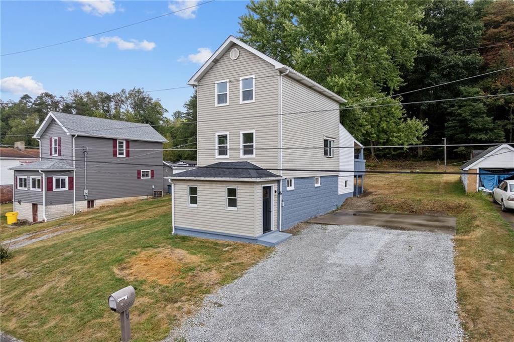 14 Hubbard Road Burgettstown, PA 15021 - Photo 2 of 50 Gallery Image 2
