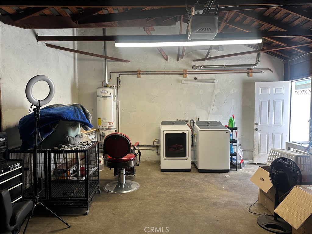 114 South Acacia Avenue Rialto, CA 92376 - Photo 12 of 21