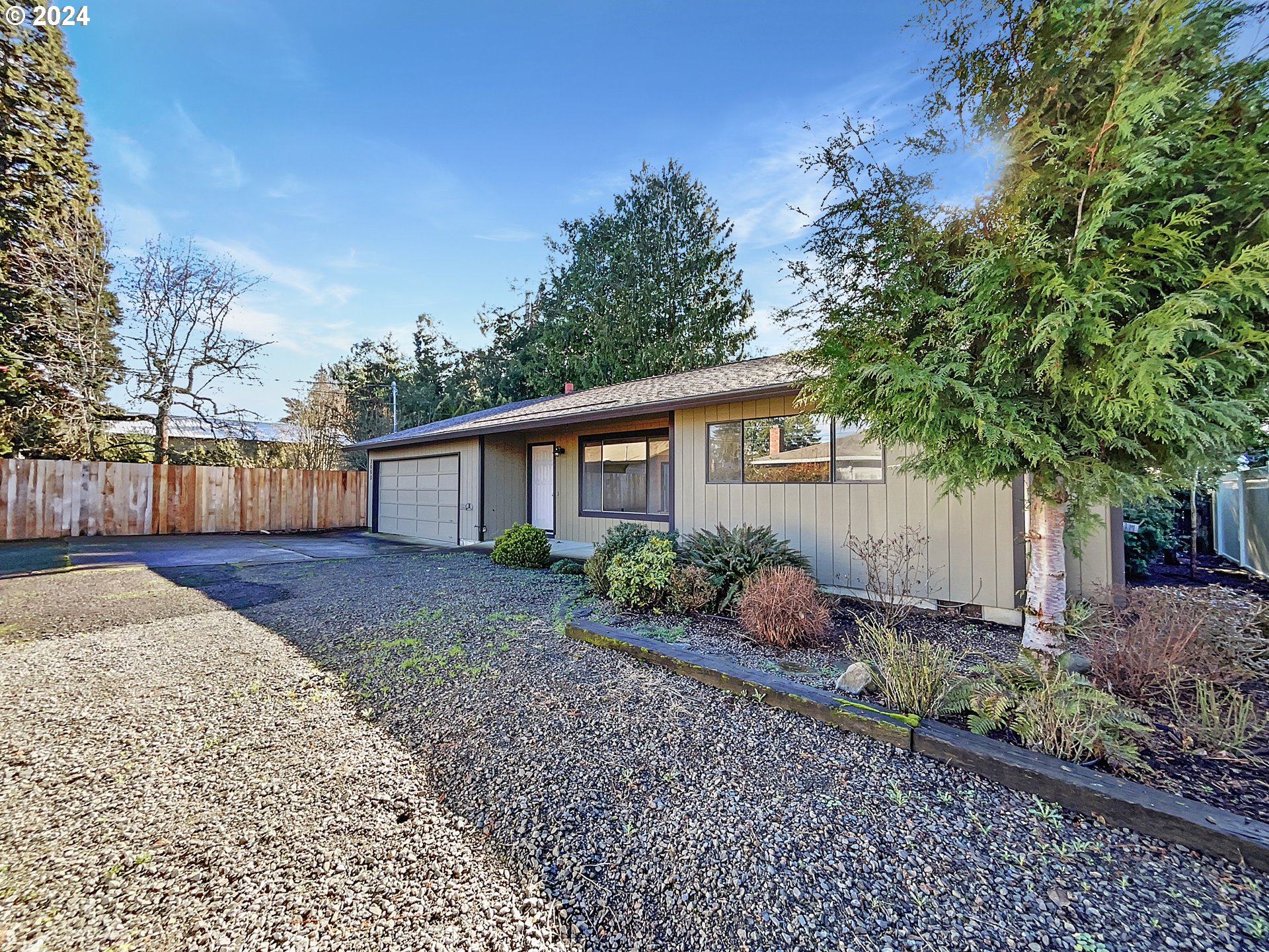 3660 Southeast Cedar St  