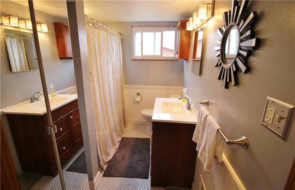 8 Herbst Road Coraopolis, PA 15108 - Photo 8 of 19