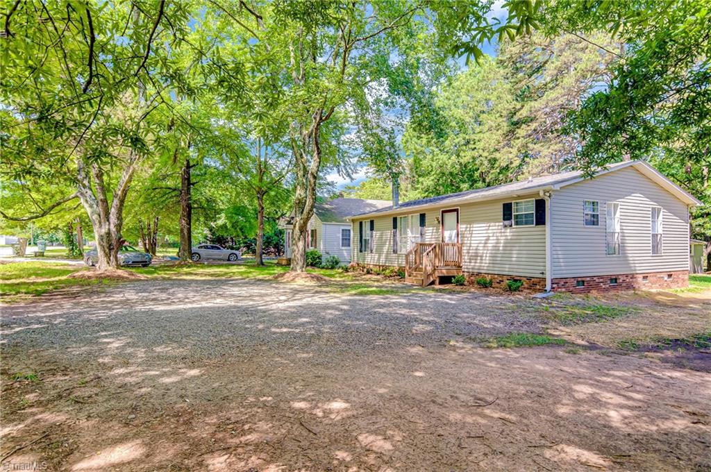 3216 Creek Ridge Road Greensboro, NC 27407 - Photo 3 of 27 Gallery Image 3