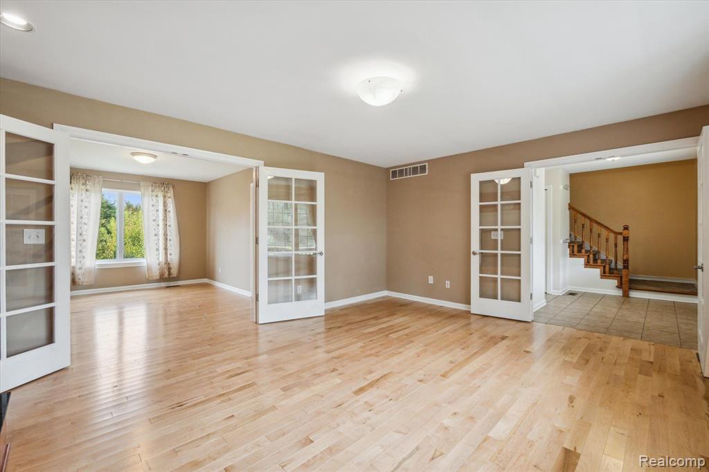 1150 Ridge Road Canton, MI 48188 - Photo 13 of 51
