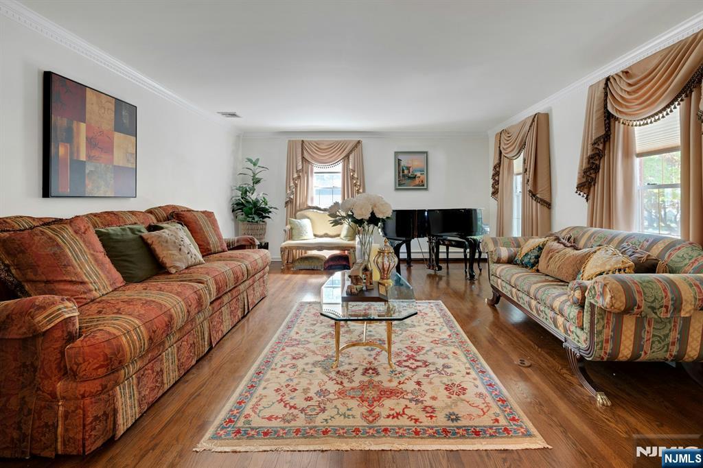 10 Moonshadow Court Butler, NJ 07405 - Photo 10 of 47