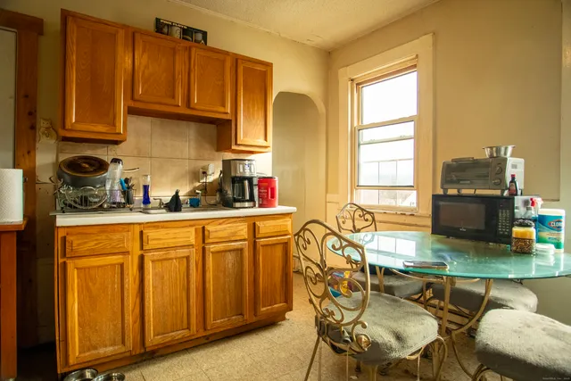 $439,000 | 381 Congress Avenue, Waterbury, CT 06708