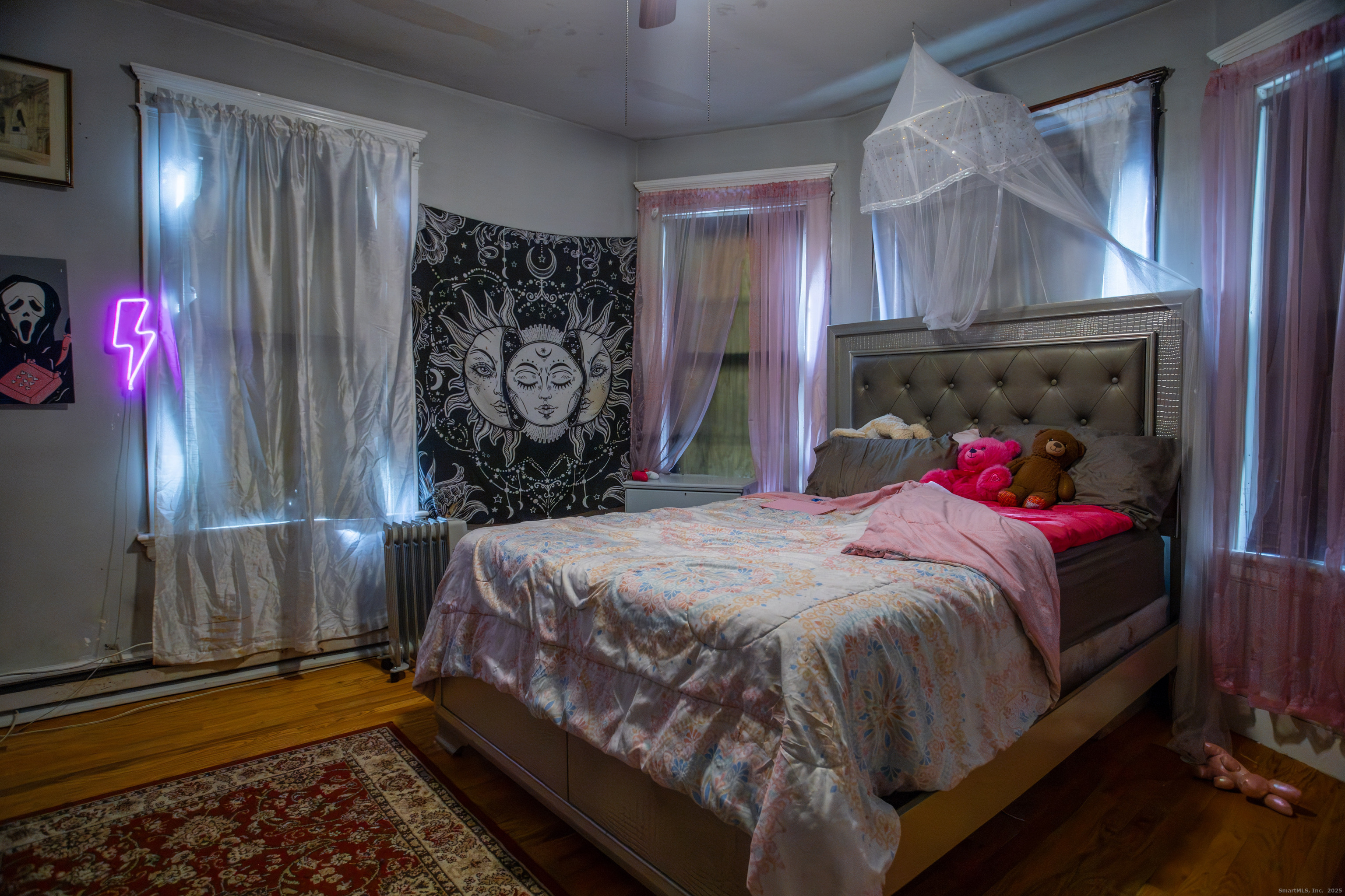 381 Congress Avenue Waterbury, CT 06708 - Photo 4 of 16